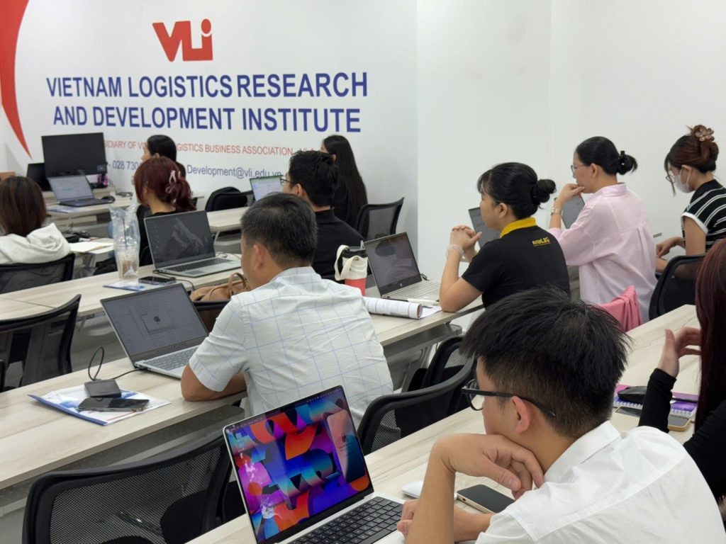 AI trong logistics: cách AI nâng cao vận chuyển tại Việt Nam