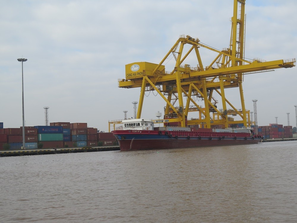 Vietnam maritime logistics: tối ưu hóa vận tải ven biển và sông ngòi